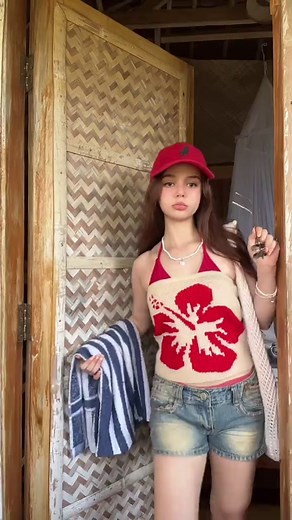 Beach fits: best beach outfit ideas for teens