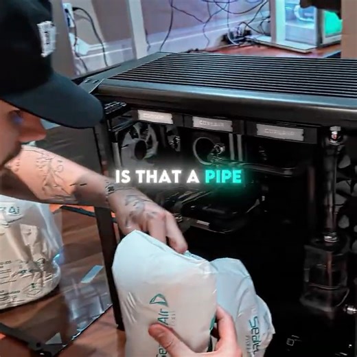 $10K PC Unboxing Fail 😳 #lifestyle #pc #fail #rich #funny