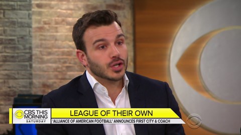 Steve Spurrier to coach Orlando AAF team