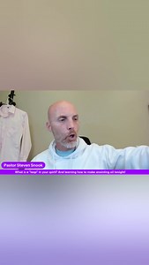 How to make anointing and healing oil as a Christian! #Jesus #God #HolySpirit #anointing #healing #protection #blessing | Extraordinary Solitude