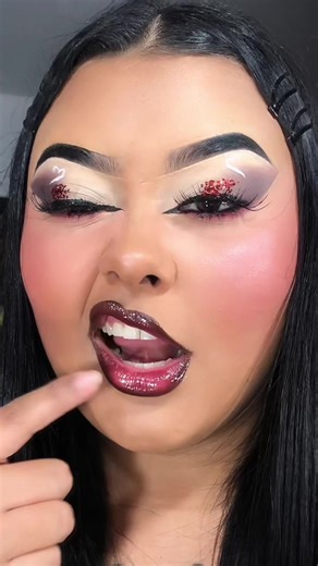 Si g0d@ soy tu trauma imagínate con la lipo lol 😌 #viral #fyppppppppppppppppppppppp #cejasperfectas #laangeles #makeup