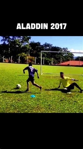 Aladdin entortando Goleiro em 2017