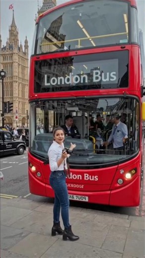 London Double-Decker Bus Review 🇬🇧 | Riding London's Famous #RedBus #LondonVlog #DoubleDeckerBus
