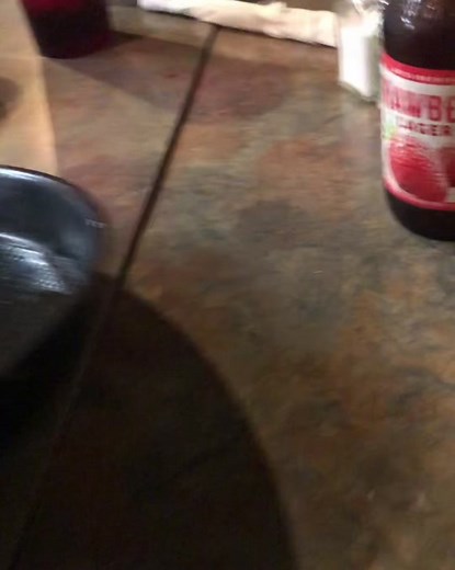 Unique Crawfish Peeling Technique Revealed!