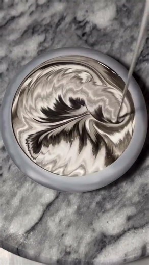 How to create the smoothest eco resin pour 😍