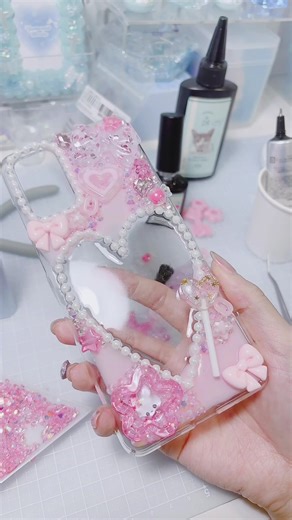 需要あればYouTubeで作り方載せるかも꜀^. ̫.^꜆⟡.· キラキラゆめかわスマホケースの作り方! #ハンドメイド #スマホケース #デコ #ピンク系統 #平成女児