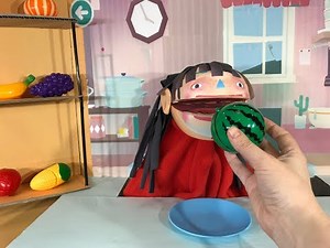 Toca Kitchen. Cardboard game. DIY