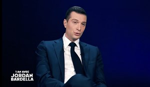 EXCLU VIDÉO - Jordan Bardella, ses confidences sur ses parents Luisa et Olivier : "Ils se sont donnés pour moi"