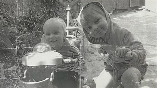 萨莎和沃瓦回到西安开始上学了，沃瓦的中文水平你给几分！