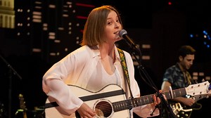 Jade Bird Performs ‘I Get No Joy’ On ‘Austin City Limits’: Exclusive Video Premiere