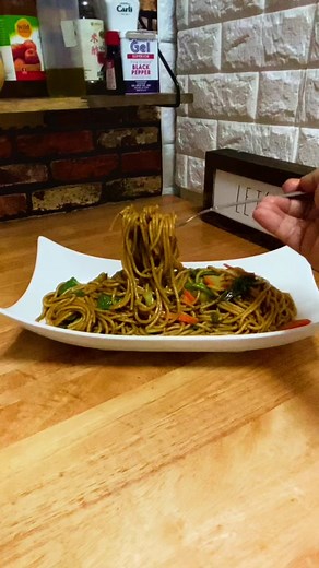 homemade lo mein 😋 #lomein #vegetablelomein #fyp #tictoccookbook #simplerecipe #foryou #letseat #qsbasiccooking