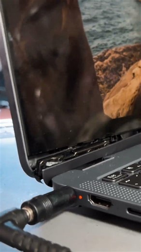 Laptop Hinges Repair | Fix Broken & Loose Hinges Fast 💻🔧 #mactechpro #macbookrepairdubai