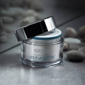 “This balm is super moisturizing, which is perfect for this dry winter! I have very sensitive and dry skin, and this works like a charm!” –JulieA, Halifax, NS | Biotherm
