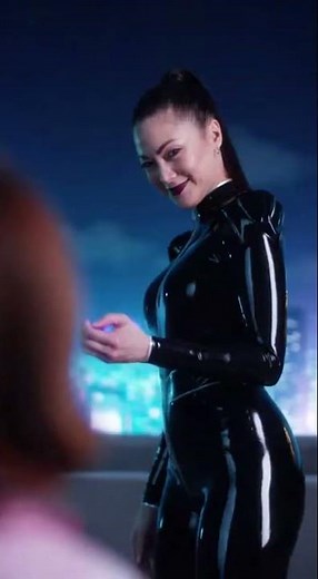 Villainess Turns Pink Tokusatsu Heroine Into a Little Girl