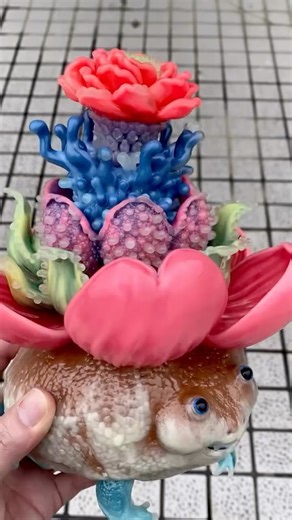 博达 on Instagram: "花花蛙 预售 12月份发货 分件：一共26个 高度：23cm 抽选开始 抽选购买权 请发送邮件至 592969055@qq.com 邮件号码请核对正确，以免错过抽选⭕：592969055@qq.com 邮件标题：hhw 1:姓名 2:电话 3:收件地址及邮政编码 4:instagram 5:支付宝账号或paypal 售价:＄美元229价格不包含运费，邮费买家出 抽选时间:现在至11月4号 祝您好运！ Flower frog pre-sale December delivery parts: a total of 26 heights: 23cm. Start drawing the purchase right. Please send an email to 592969055@qq.com. Please check the email number correctly. So as not to miss the lottery: 592969055@qq.com mail title: hhw 1: Name 2: Phone 3: Rece