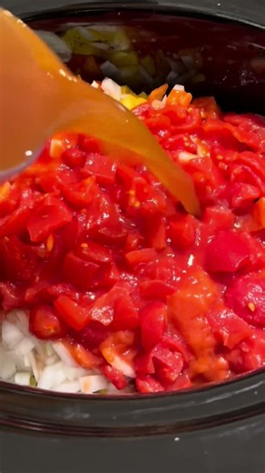 Easy crockpot stuffed pepper soup