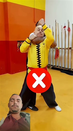 Kung fu selfdefense #sifuthai #martialarts #bujinkan #selfdefense #shaolin #kungfukarate #wingchun