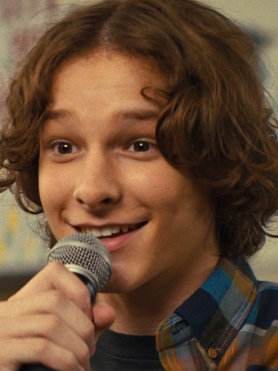 Singing a Song For Your Crush in Front of the Whole School | Netflix Incoming