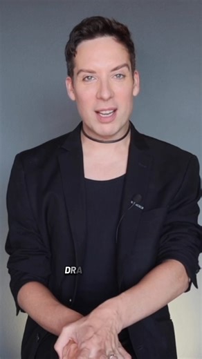 @dragshow5000 is funded largely in part by my loyal Patre0n subscribers. This allows us to pay our performers and team, and also keep the ticket price low and accessible. Thank you to everyone who has supported the Patre0n over the years 🖤 | Alaska 5000