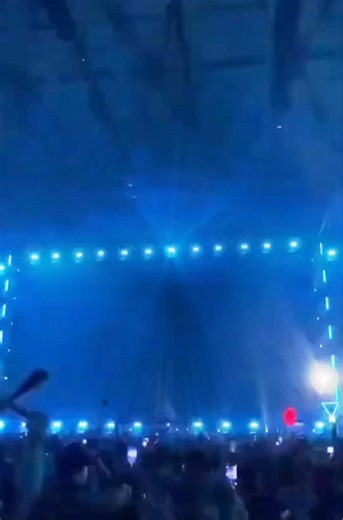 ATliens live @atliensofficial