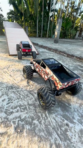 4 RC Monster Trucks Ramp Challenge – 😱🚀