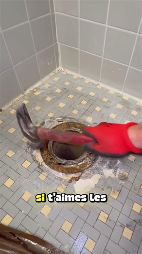 Changer un wc #astuce #renovation #plombierchauffagiste #plomberie #chantier #storytime #innobati