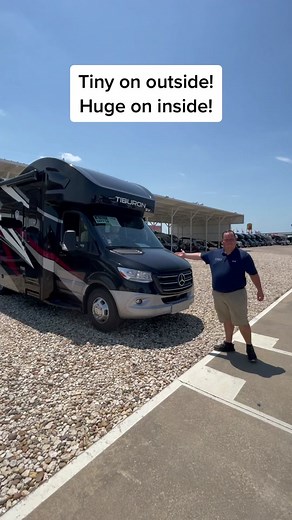 Small and easy to drive Motorhome #rv #mattsrvreviews #rvlife #fyp #RVtour #Motorhome