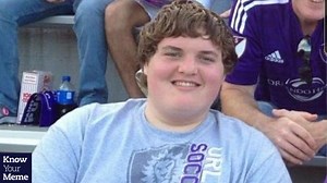 Dream's old face pic reveal is trending again after the Minecraft YouTuber reveals his incredible weight loss journey. | Know Your Meme