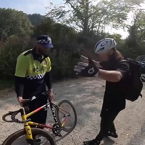video with Final arrested - POLICE VS CYCLIST | Dafne Fixed