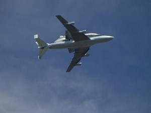 Space Shuttle Endeavour Lands in Los Angeles