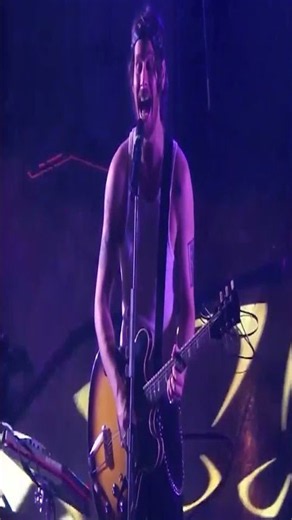SIT NEXT TO ME (Foster The People) Momentum Live MNL