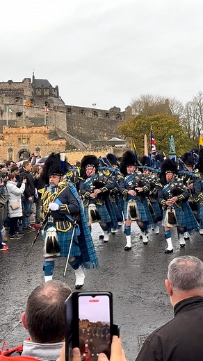 The RAF Central Scotland Pipes and Drums led a parade from Edinburgh Castle to the City Chambers, this Remembrance Sunday (Click the video link here: https://youtu.be/z9-7g3IRnRw to watch the entire parade) followed by Royal British Legion Scotland National Standard Bearers, Tri-Service Cadets, The Band of the Royal Regiment of Scotland, veterans' organisations, and Service detachments from the Royal Navy, Army, and Royal Air Force. #RemembranceSunday #edinburgh #scotland #militaryband #bagpipes