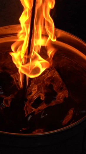 Normalising is a heat treatment processs in which a material is heated to a temperature, held at that temperature for about 10-20 mins and then dipped into warmed oil. This process increases ductility and toughness of the metal. #blacksmithing #knifemaking #blacksmith #learn #australianmanufacturing #welding #make #built #create #fire #oil #heattreatment #normalize #blacklab