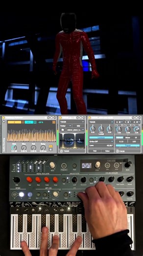 Audio-Reactive 3D World from MicroFreak | Real-Time Max for Live Visuals