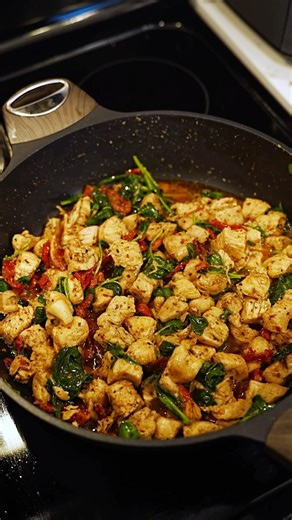 Healthier version of Marry Me Chicken #marrymechicken #tuscanchicken #easymealprep