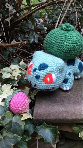 Making the crochet Bulbasaur process