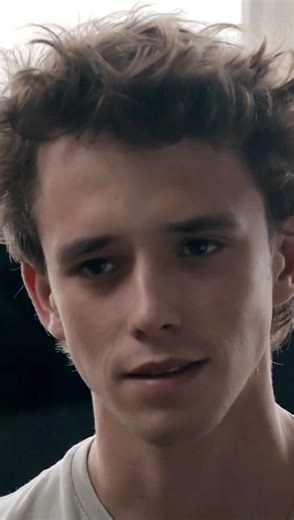 @wtfotteli on Instagram: "wtFOCK 🇧🇪 Robbe & Sander 🌈❤️ “There’s a guy who’s into me.” Real love isn’t complicated. It’s easy. It’s comfortable. It’s warm. It feels like home. (Hanna Shebar) Robbe just needs to listen to his heart - it will lead him home. 🥰 ❤️🧡💛💚💙💜🤍🩷🩵🤎🖤 @sterkerdanijzer @earthlingoddity @ goplay.be #robbeijzermans #sterkerdanijzer #sanderdriesen #earthlingoddity #willemherbots #willemdeschryver #wtfock #wtfockrobbe #wtfocksander #wtfockseason3 #wtfockdown #robbe #sa