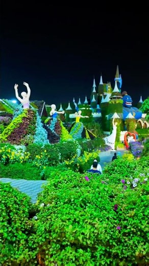 💥 ONE OF THE MOST INCREDIBLE WALKS IN DUBAI Dubai Miracle Garden 4K Walk #dubai #miraclegarden #wow