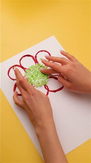 Crafty Floral Fun: Bubble Wrap Magic! 🌼✨
