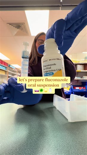 a little non-sterile compounding for you🤭 #pharmacytechnician #pharmacy #compoundingpharmacy #healthcare #fluconazole