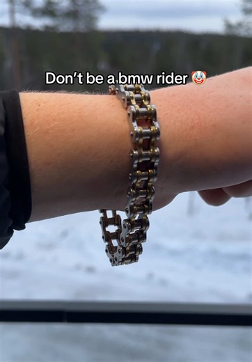 Understanding Chain Bracelets in Motorcycle Culture