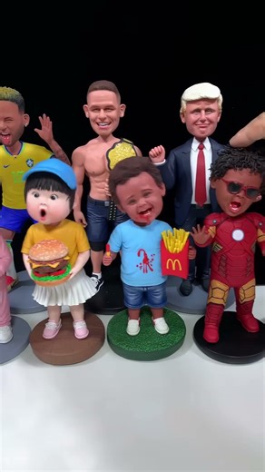 Joyful Handmade Clay! These Bobbleheads Shake in the Funniest Way!