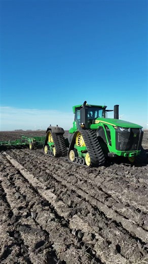 Choosing the Best Tractor for Your Farm