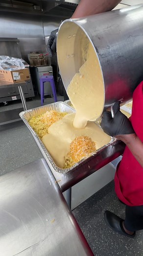 Behind the Scenes of a Ghost Kitchen Preparation