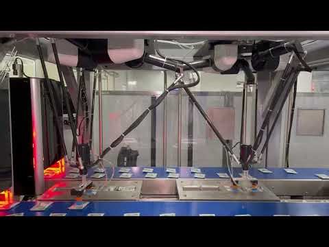 Pick and Place Robot working in Pharmaceutical Industry