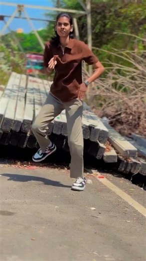 Pavazha malli....🤩✨#trending #dancevideo #pavazhamalli#reels#viral #dance id ‪@Crazy_Dancing-w4e‬