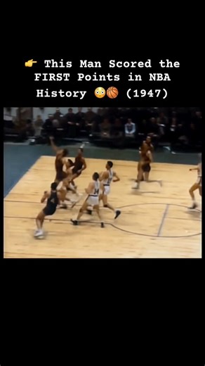 👉 This Man Scored the FIRST Points in NBA History 😳🏀 (1947)