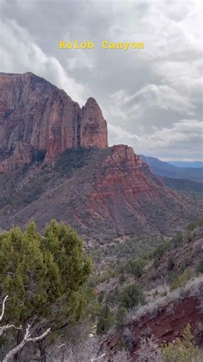 Kolob Canyons, Zion | Cloudy Mountain Scenery