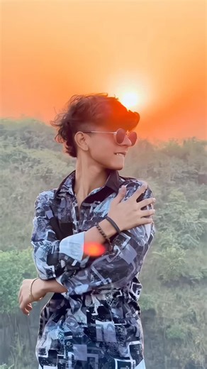 ‎ارمان 👁️‎ on Instagram: "🖤➰ . . . . . . . . . . . #viral #viralreels #trending #trendingreels #trend #insta #instagood #instadaily #instagram #instalike #instafashion #explore #foryou #love #lovereels #smile #smiledesign #smilesmilesmile"