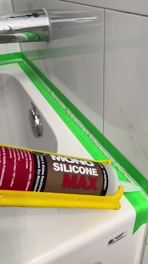 How to Replace Bathtub Silicone for a Stunning Bathroom Remodel